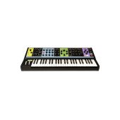 MOOG MATRIARCH Синтезатор аналогового моделювання