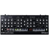 Аналоговий синтезатор Roland SE-02