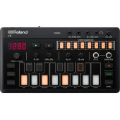 Компактний акордовий синтезатор Roland J-6